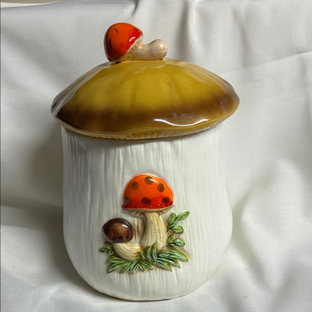 Vintage Sears Merry Mushroom Small Canister Jar With Lid 1970s Replacement - Picture 2 of 10